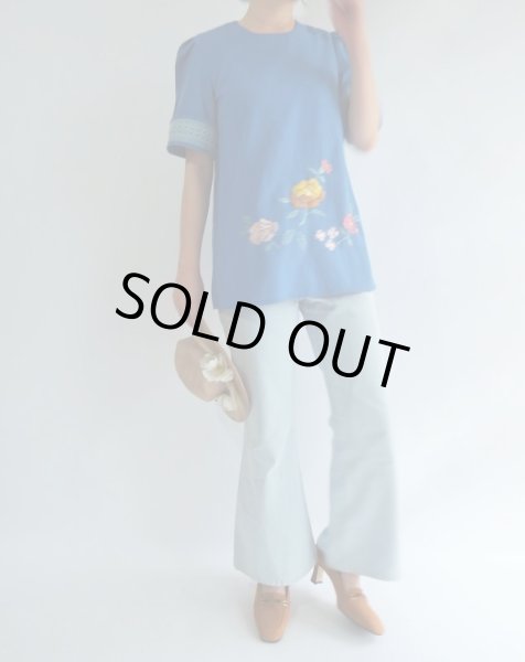 画像2: ★極上可愛いお花刺繍Ａライントップス (2)