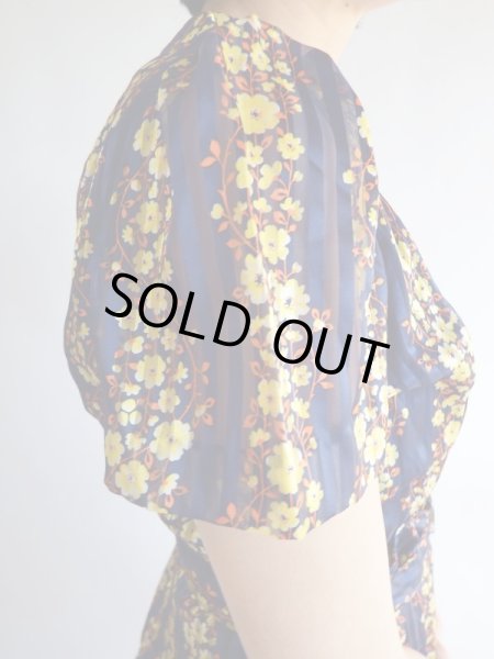 画像4: ★お仕立て品*ストライプ透かしの花柄ワンピ (4)