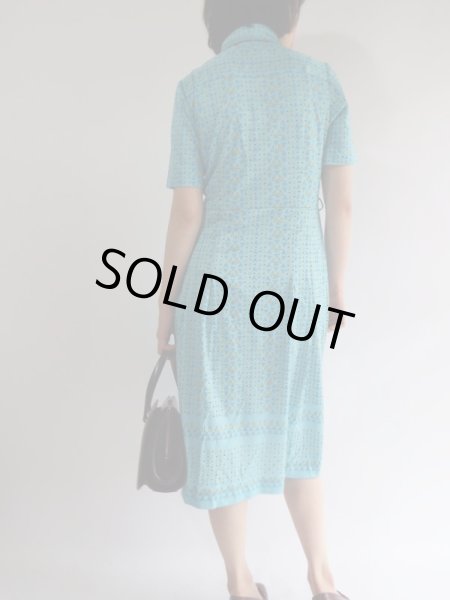 画像4: ★小さなお花と三角柄ワンピ (4)