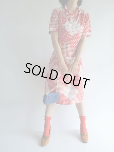 画像3: ★お仕立て品*赤×白幾何学モダンワンピ (3)
