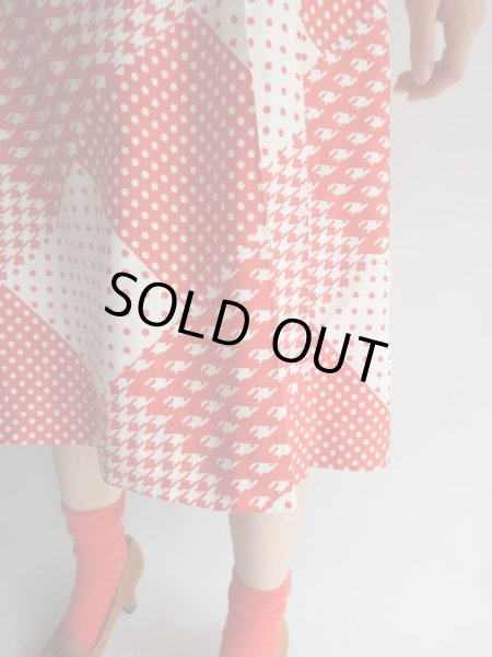 画像8: ★お仕立て品*赤×白幾何学モダンワンピ (8)