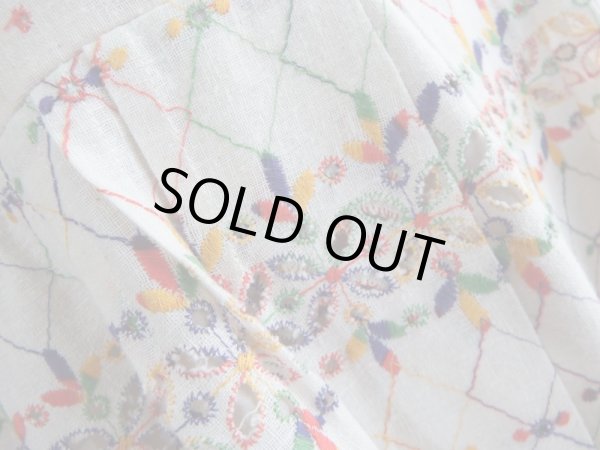 画像7: ★カラフルお花刺繍ワンピ (7)