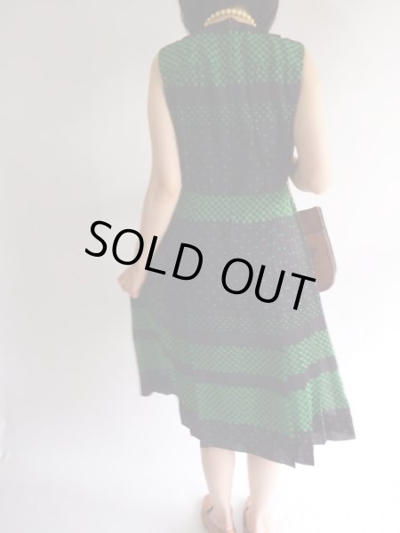 画像4: ★レナウン*黒地に緑の水玉ちゃんワンピ (4)