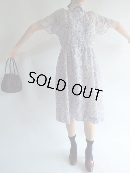 画像2: ★紫の小花柄可憐なワンピ (2)