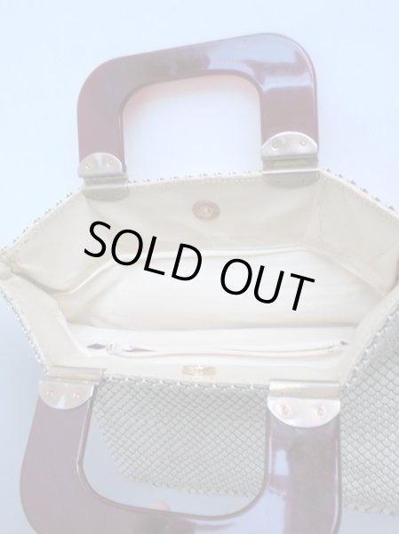 画像4: 【出番の多さに自信あり*】メタリック素材のレトロバッグ (4)