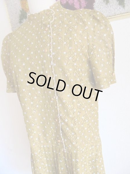 画像4: お花のレース生地*山吹色の水玉ワンピ (4)