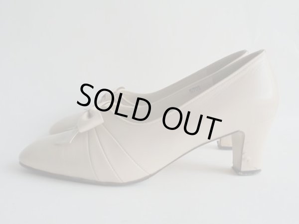 画像2: LIZ リボン白パンプス (2)