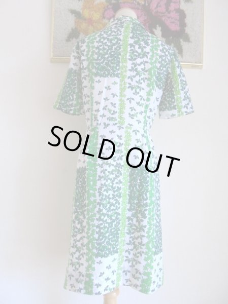 画像7: 白地に緑の葉っぱ柄ワンピ (7)