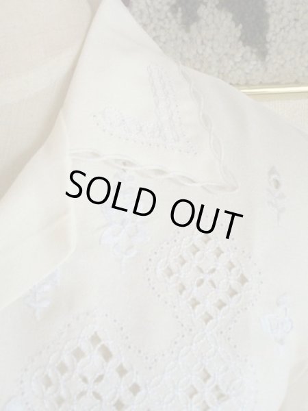 画像3: 白の刺繍ブラウス (3)