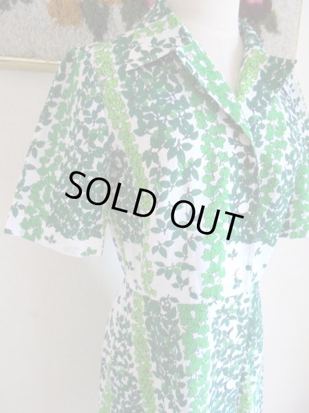 画像2: 白地に緑の葉っぱ柄ワンピ (2)