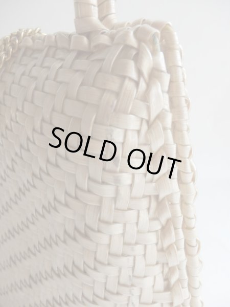 少々薄汚れあります。