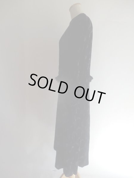 画像8: ブラックドレスに魅せられて (8)