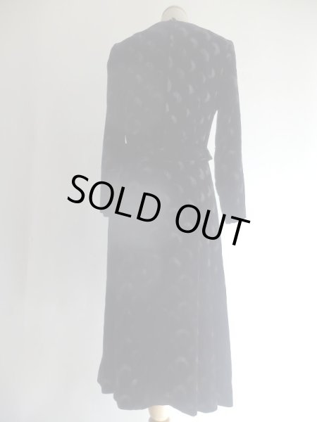 画像9: ブラックドレスに魅せられて (9)