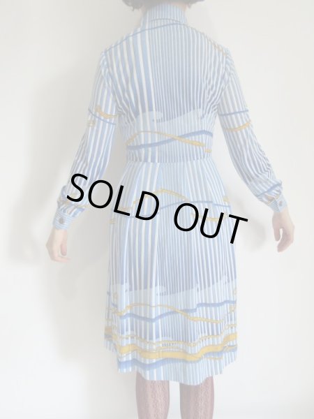 画像5: 黄色いベルト柄のワンピース (5)