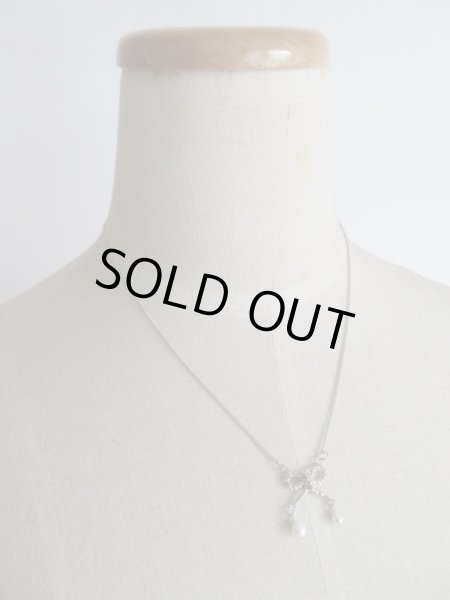 画像4: ゆらゆらパール付きリボンネックレス (4)