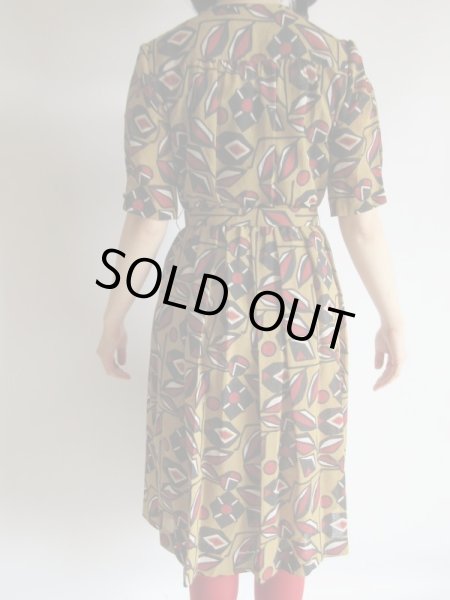 画像5: 未使用*切り絵風カラシ色ワンピース (5)