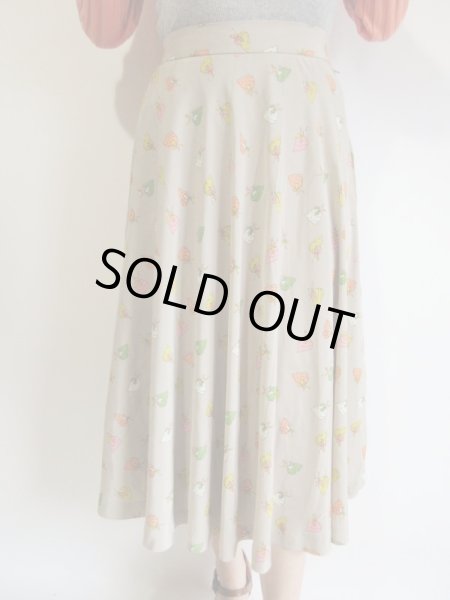 画像5: ●踊る乙女柄のロングスカート【送料無料】 (5)