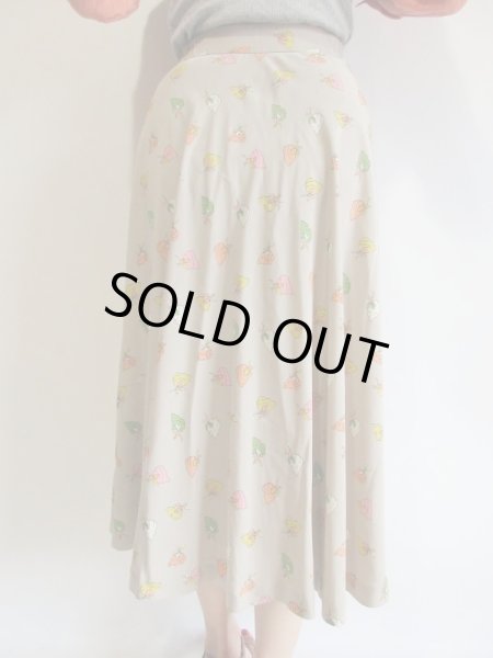 画像7: ●踊る乙女柄のロングスカート【送料無料】 (7)