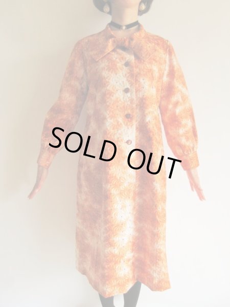 画像4: 豪華刺繍生地で仕立てられた1点モノ (4)