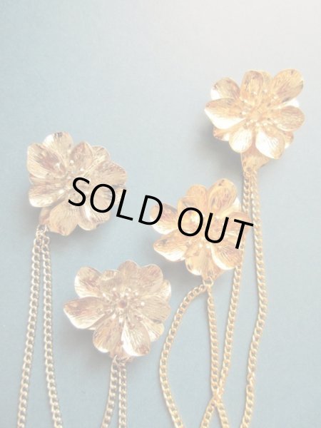 色違いでゴールドもあります。