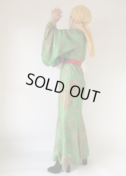 画像2: まるで着物を纏っているかのような (2)