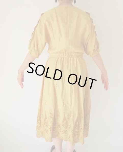 画像5: 存在感を放つ刺繍 (5)