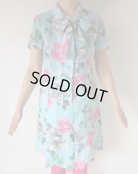 画像3: 清涼感のある爽やかリボンタイワンピース (3)