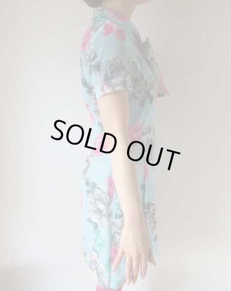 画像4: 清涼感のある爽やかリボンタイワンピース (4)