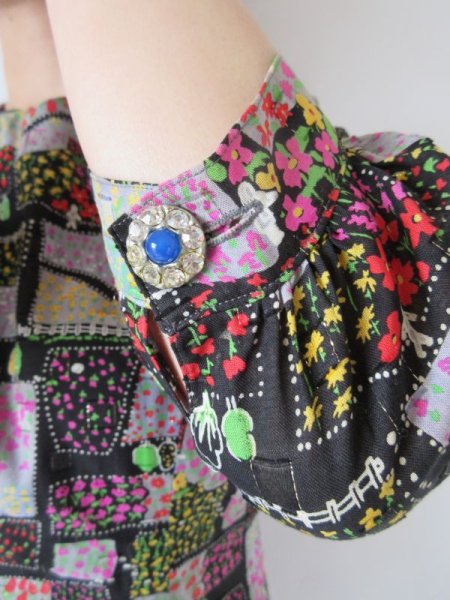 画像10: 【まるで絵本の1ページのような*】メルヘン柄のワンピース (10)