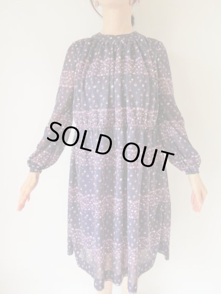 画像3: ドラマティックな1着 (3)