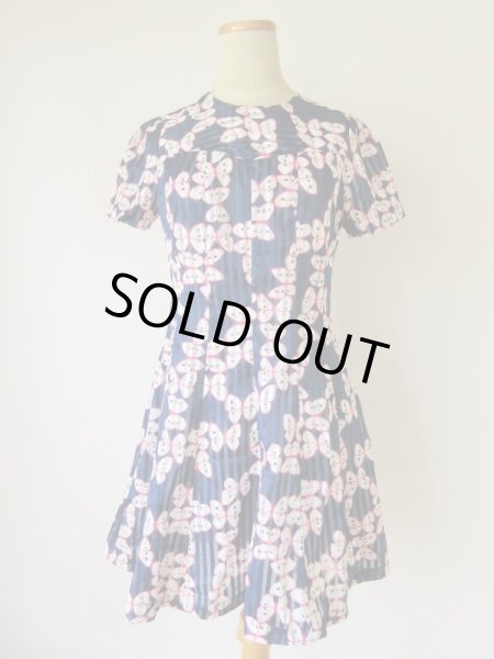 画像3: ネイビーに白蝶々柄ワンピ (3)