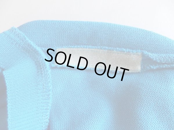 両肩裏側にマジックテープが付いています