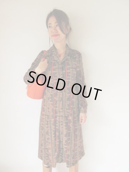 画像2: オレンジのラインがワンポイントに (2)