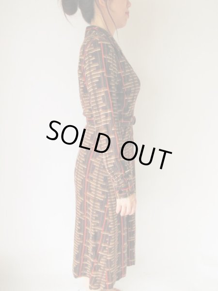 画像4: オレンジのラインがワンポイントに (4)