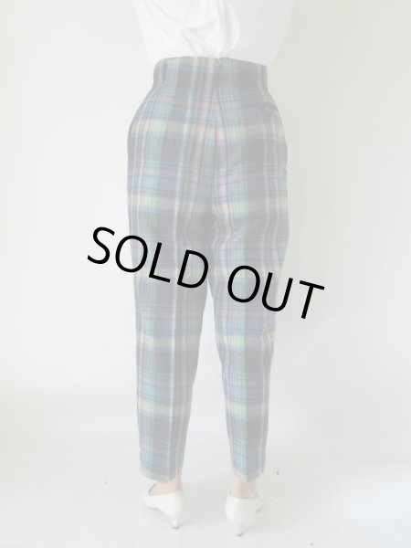 画像5: 美シルエットのチェック柄テーパードパンツ (5)