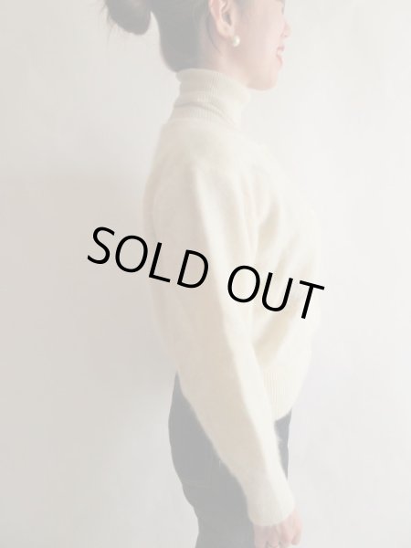 画像4: 葉っぱモチーフの上品ホワイトカーディガン (4)