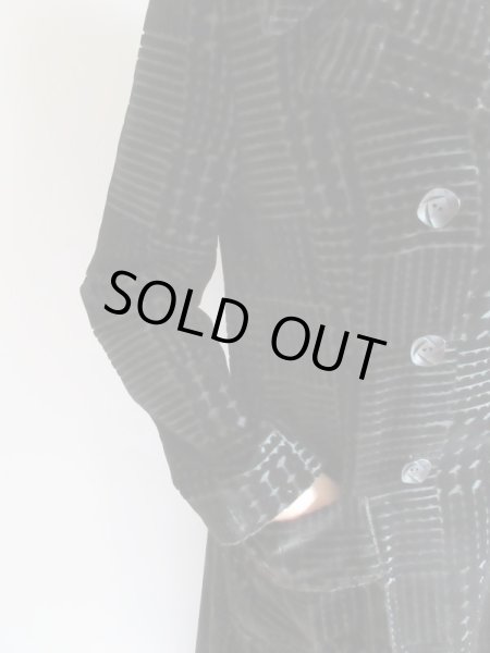 画像7: 軽い着心地のブラックカラーコート (7)