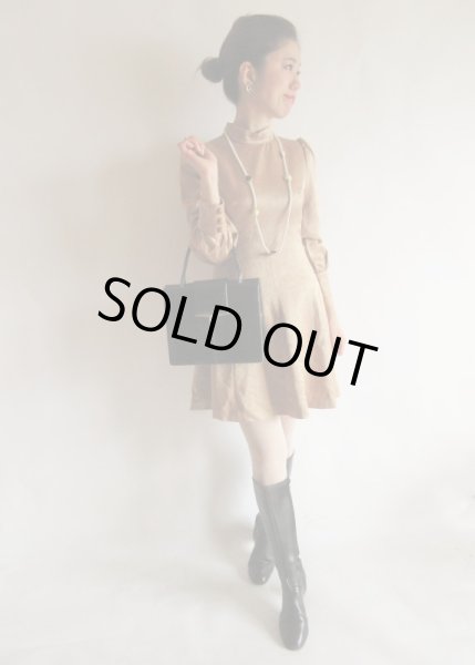 画像2: チャーミングなシルエットのワンピース (2)