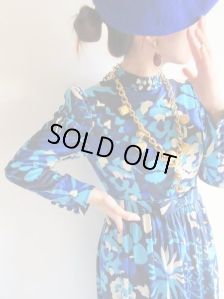 画像3: サイケフラワーのマキシ丈ワンピース (3)