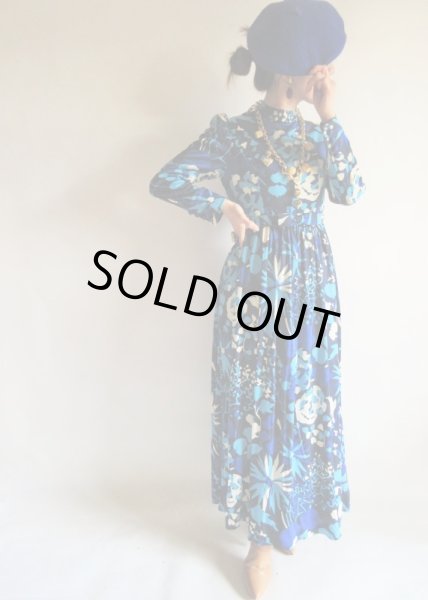 画像2: サイケフラワーのマキシ丈ワンピース (2)