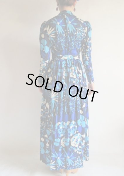 画像6: サイケフラワーのマキシ丈ワンピース (6)