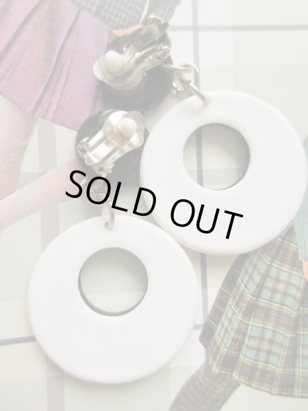 画像5: 【ラスト1点になりました*】Dead stock*モノトーンサークルイヤリング (5)