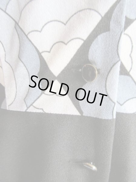 画像7: レトロ柄×ブラック無地の長袖ワンピ (7)