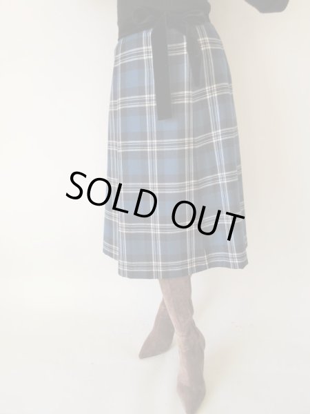 画像2: 美シルエットのチェック柄スカート (2)