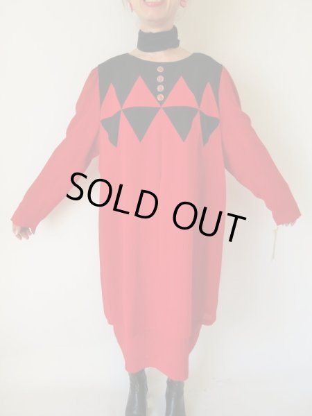 画像5: 未使用*黒色三角柄の赤色ふんわりワンピース (5)