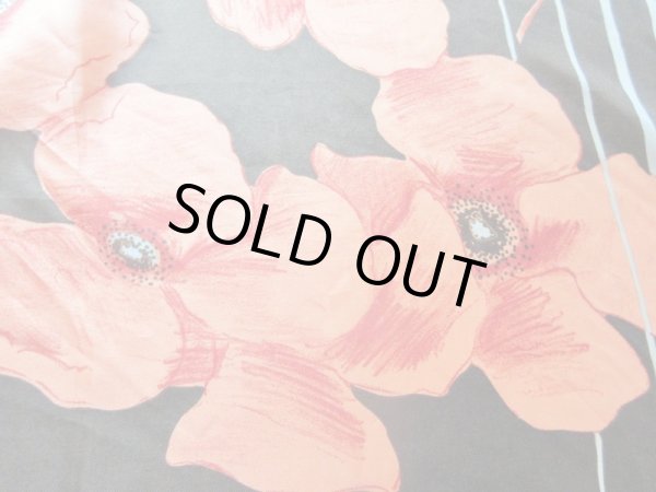 画像6: オレンジ×茶グラデーションの花柄スカーフ (6)