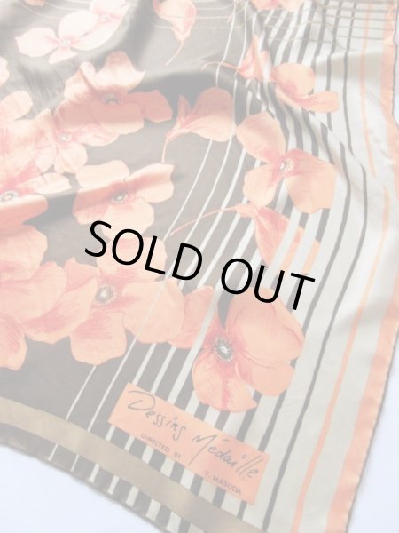 画像3: オレンジ×茶グラデーションの花柄スカーフ (3)