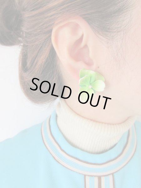 画像2: Dead stock*お花にラインストーンのイヤリング (2)