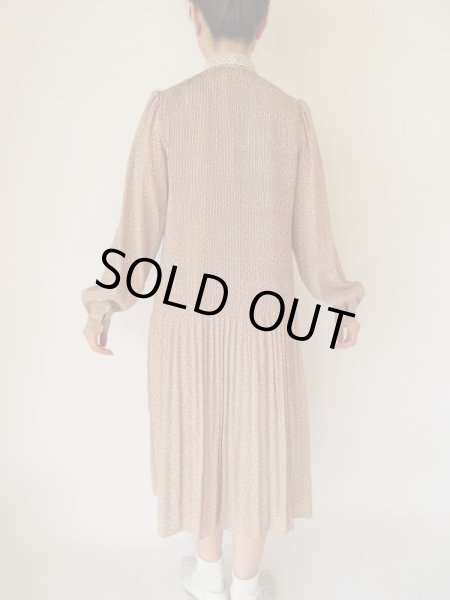 画像6: ゆるふわレース襟のワンピース (6)