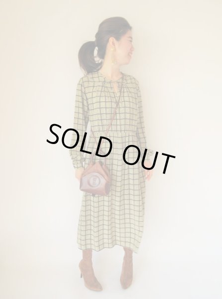 画像2: Dead stock*型押しワンちゃんのレザーバッグ (2)